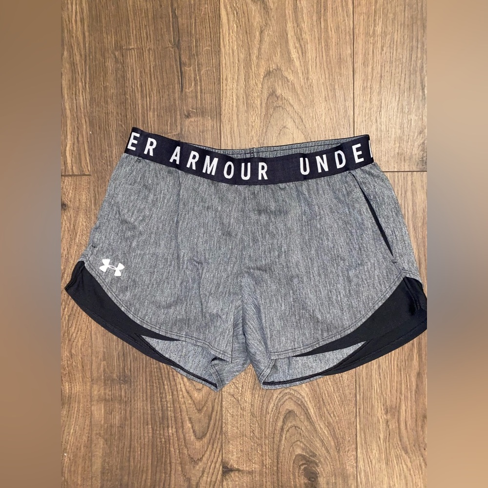Under Armour Loose Fit Gray Running Shorts
